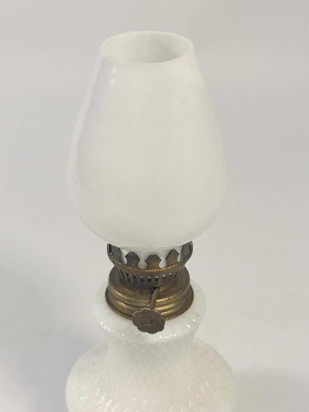 Mini Finger Oil Lamp Milk Glass Shade Chimney Vintage Home Decor Granny Farmhous - Picture 4 of 16